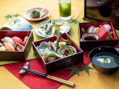 新緑三段弁当