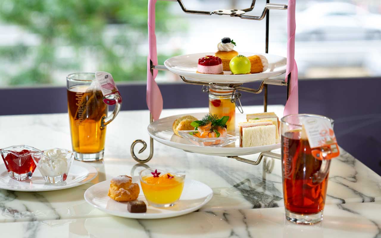 ロビーラウンジでのアフタヌーンティーティータイムイメージ